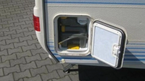                         Caravelair Bamba Luxe 395, 1998 r., waga 785 kg - zdjęcie 9
                        