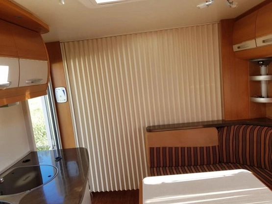                         Hobby la Vita 560 KMFE 2009 - zdjęcie 12
                        