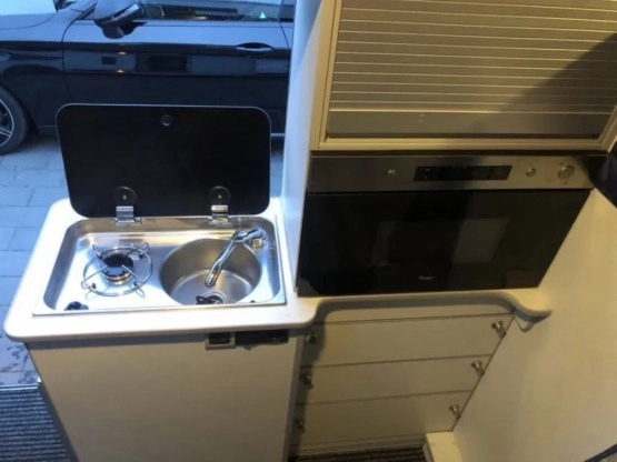                         Kamper Peugeot Boxer - zdjęcie 3
                        