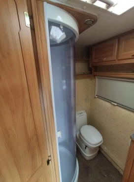                         Przyczepa angielska - zdjęcie 7
                        