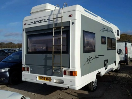                         Fiat Ducato Kamper 2,0 JTD 2003 Swift - zdjęcie 3
                        