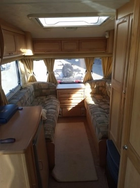                         Przyczepa Compass Liberte 14/2 dla 2-3 osób, super stan, z łazienką! - zdjęcie 3
                        