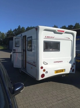                         Przyczepa Compass Liberte 14/2 dla 2-3 osób, super stan, z łazienką! - zdjęcie 7
                        