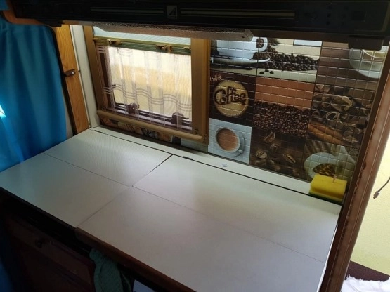                         Kamper Peugeot J5 - zdjęcie 26
                        