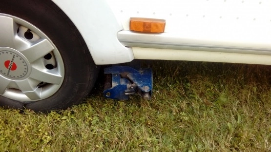                         Przyczepa Kempngowa Burstner Flipper 460 TS - zdjęcie 10
                        