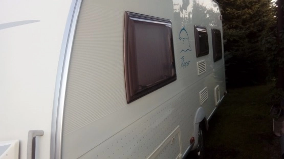                         Przyczepa Kempngowa Burstner Flipper 460 TS - zdjęcie 3
                        