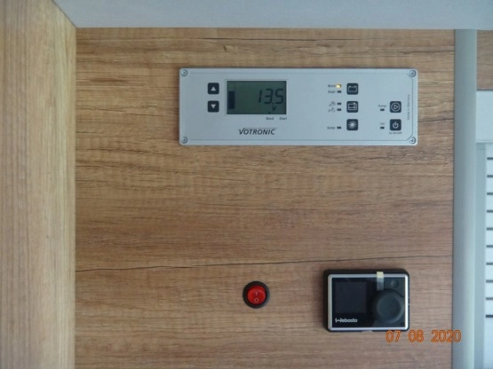                         Nowy kamper 2+2 Peugeot Boxer 2.2 HDi 165KM, panel słoneczny, długość <6m - zdjęcie 16
                        