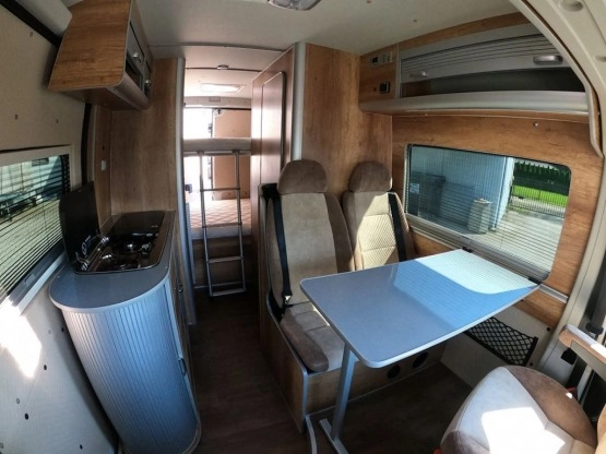                         Nowy kamper 2+2 Peugeot Boxer 2.2 HDi 165KM, panel słoneczny, długość <6m - zdjęcie 6
                        