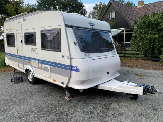                         Hobby 450 De luxe - zdjęcie 1
                        