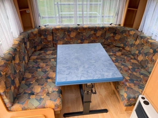                         Hobby 450 De luxe - zdjęcie 23
                        