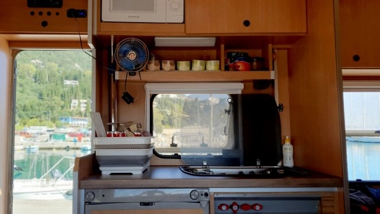                         Fiat Ducato Kamper rodzinny  - zdjęcie 8
                        