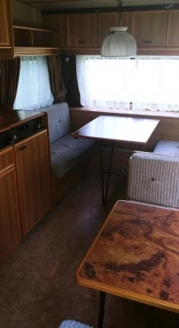                         Przyczepa kempingowa LMC Munsterland 480 Siesta - 5 osób - zdjęcie 11
                        