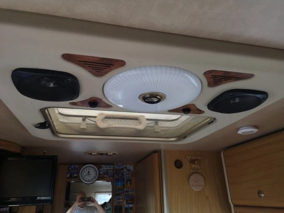                         Kamper Laika Ekovip 5L 2,5 TD - zdjęcie 5
                        