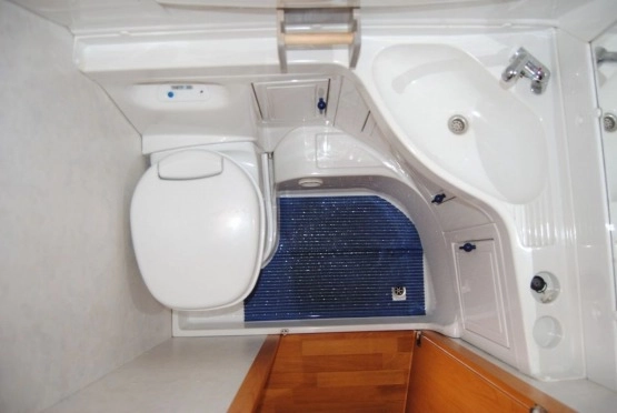                         WILK 470 Zadbana! Zarejestrowana! Idealne wnętrze WC 4-osobowa! Markiza - zdjęcie 2
                        