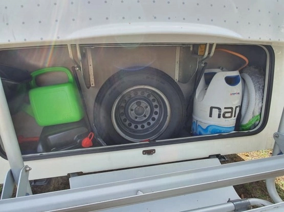                         Burstner Flipper 435tk 2007 r. DMC 1200 kg - zdjęcie 22
                        