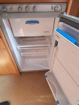                         Burstner Flipper 435tk 2007 r. DMC 1200 kg - zdjęcie 25
                        