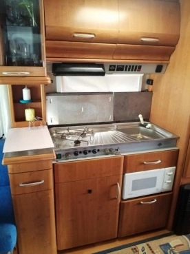                         Sprzedam Przyczepę Kempingowa HOBBY 560VF. Rok prod. 2001 - zdjęcie 4
                        