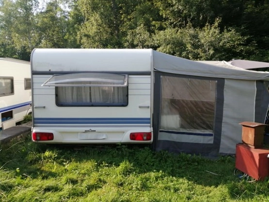                         Sprzedam Przyczepę Kempingowa HOBBY 560VF. Rok prod. 2001 - zdjęcie 6
                        