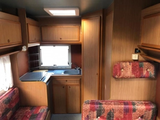                         Kamper Fiat Ducato 1,9 TD 1995 r. 5 osobowy - zdjęcie 11
                        