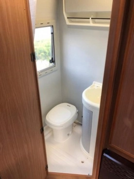                         Kamper Fiat Ducato 1,9 TD 1995 r. 5 osobowy - zdjęcie 13
                        