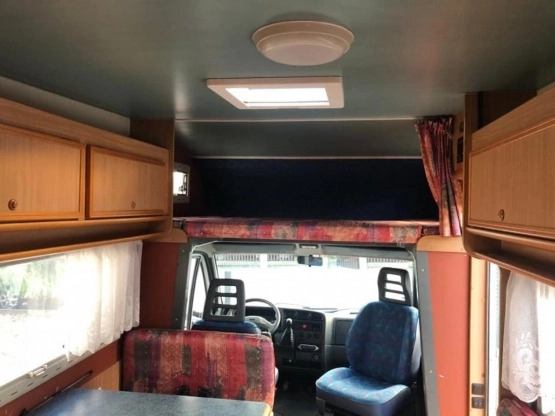                         Kamper Fiat Ducato 1,9 TD 1995 r. 5 osobowy - zdjęcie 9
                        
