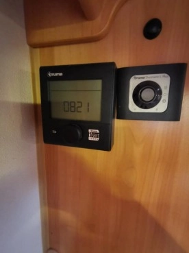                         Kamper Hymer Integra na Fiacie Ducato - zdjęcie 10
                        