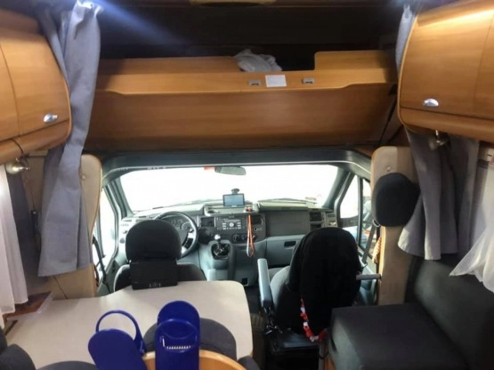                         Ford Transit T350 140 km zamiana na większy - zdjęcie 22
                        