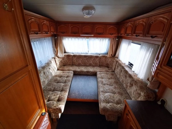                         Hobby 425 Prestige - zdjęcie 4
                        