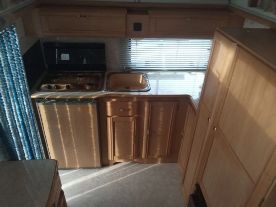                         1999 RAPIDO club 31 dl evolution - zdjęcie 3
                        