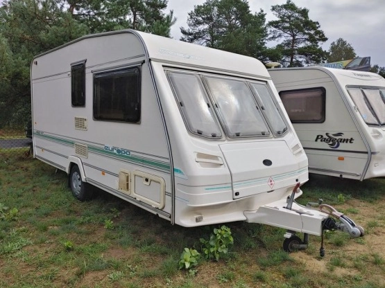                         Mała przyczepa Sterling Europa 460NT idealna dla pary, dla wędkarzy, itd. - zdjęcie 1
                        