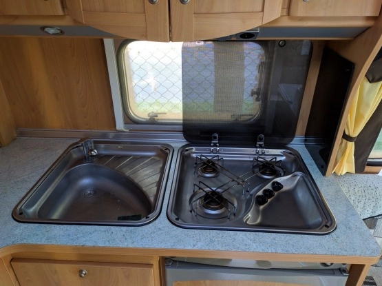                         Przyczepa kempingowa Burstner Ventana 1350 DMC MOVER Gdańsk - zdjęcie 4
                        