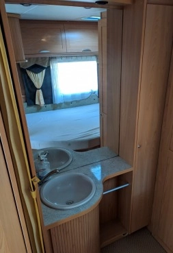                         Przyczepa kempingowa Burstner Ventana 1350 DMC MOVER Gdańsk - zdjęcie 6
                        