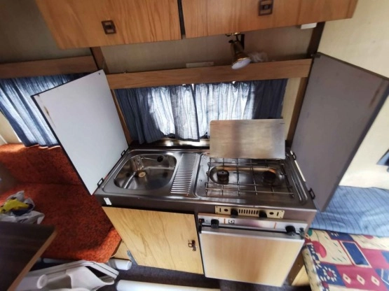                         Przyczepa kempingowa Knaus Eiffeland - zdjęcie 3
                        