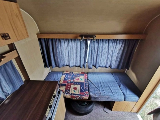                         Przyczepa kempingowa Knaus Eiffeland - zdjęcie 4
                        