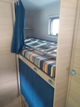                         Kamper Ford Transit Roller Team - zdjęcie 13
                        