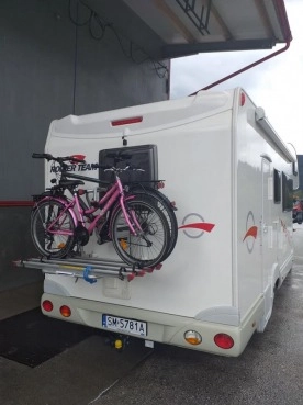                         Kamper Ford Transit Roller Team - zdjęcie 2
                        