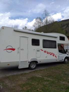                         Kamper Ford Transit Roller Team - zdjęcie 5
                        