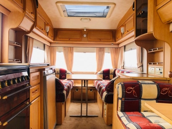                         Sprzedam przyczepę COACHMAN VIP  - zdjęcie 4
                        