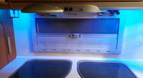                         Przyczepa kempingowa 2003 r. KNAUS EUROSTAR 550 - zdjęcie 25
                        