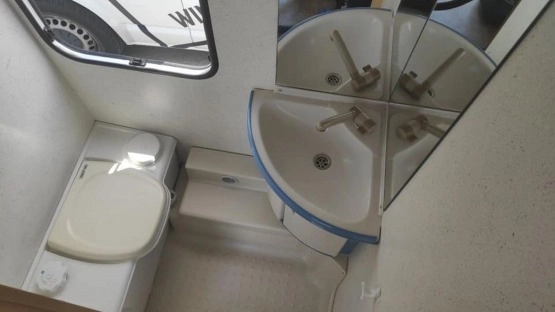                         Burstner Fun 390 Tk - zdjęcie 2
                        