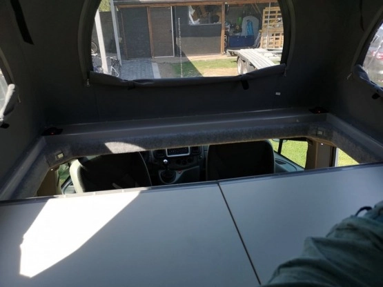                         Kamper Camper Opel Vivaro - zdjęcie 3
                        