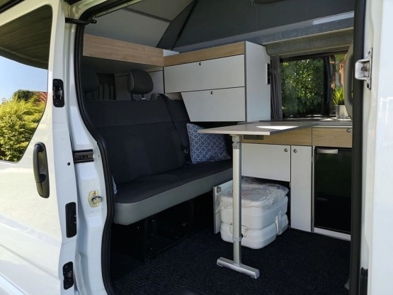                         Kamper Camper Opel Vivaro - zdjęcie 6
                        