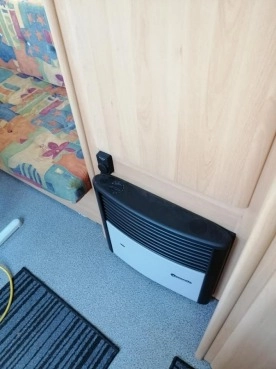                         Dethleffs Camper 1999 r. - zdjęcie 13
                        