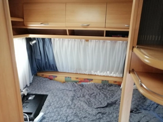                         Dethleffs Camper 1999 r. - zdjęcie 20
                        