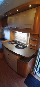                         Hobby de Luxe 2010r. 1400kg DMC - zdjęcie 12
                        