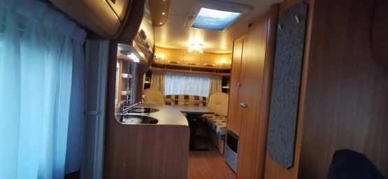                         Hobby de Luxe 2010r. 1400kg DMC - zdjęcie 16
                        