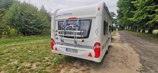                         Hobby de Luxe 2010r. 1400kg DMC - zdjęcie 1
                        