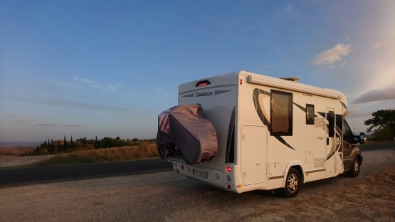                         Kamper Ford Chausson - zdjęcie 10
                        