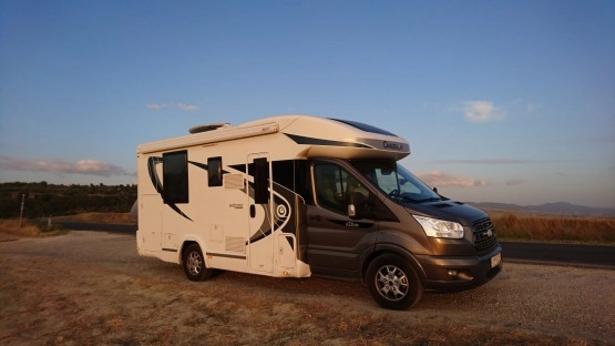                         Kamper Ford Chausson - zdjęcie 9
                        