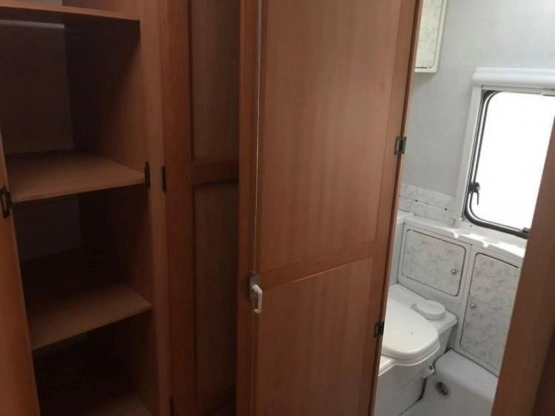                         LMC 710 - zdjęcie 3
                        